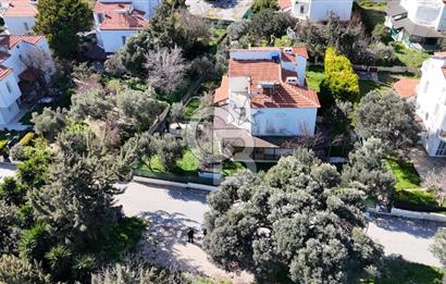 İzmir çeşme altınkum plajına yakın satılık 4+1 yazlık