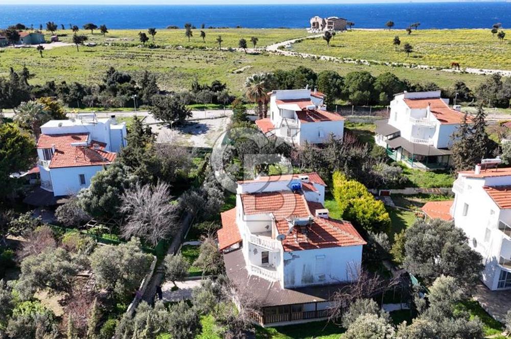 İzmir çeşme altınkum plajına yakın satılık 4+1 yazlık