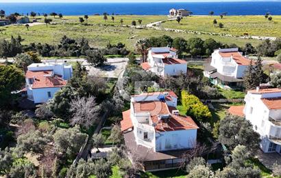 İzmir çeşme altınkum plajına yakın satılık 4+1 yazlık