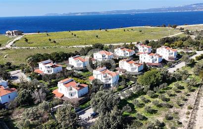 İzmir çeşme altınkum plajına yakın satılık 4+1 yazlık