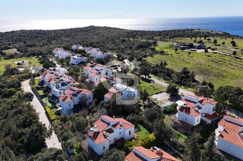 İzmir çeşme altınkum plajına yakın satılık 4+1 yazlık