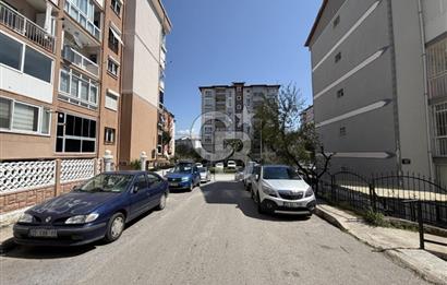 Gaziemir Atatürk Kültür Merkezi Karşısı Satılık Dükkan