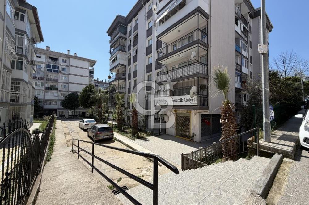 Gaziemir Atatürk Kültür Merkezi Karşısı Satılık Dükkan