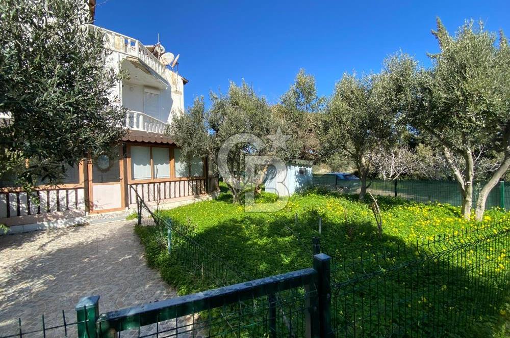 İzmir çeşme altınkum plajına yakın satılık 4+1 yazlık