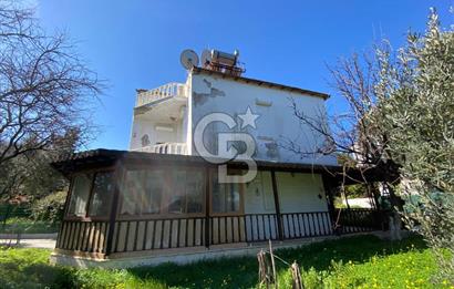 İzmir çeşme altınkum plajına yakın satılık 4+1 yazlık