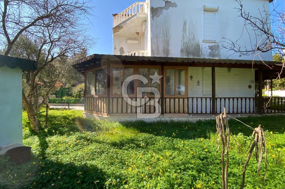 İzmir çeşme altınkum plajına yakın satılık 4+1 yazlık