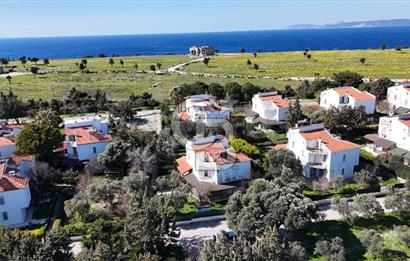 İzmir çeşme altınkum plajına yakın satılık 4+1 yazlık