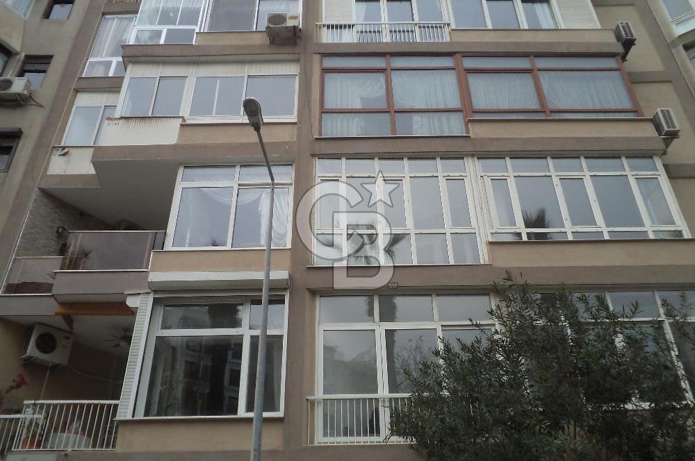Karşıyaka Tersane de Asansörlü,Deniz gören Kiralık 3+1 Daire