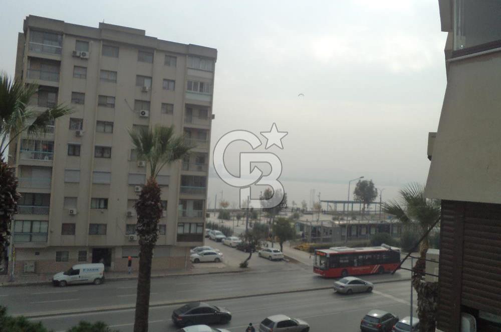 Karşıyaka Tersane de Asansörlü,Deniz gören Kiralık 3+1 Daire