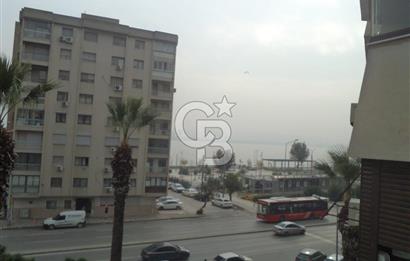 Karşıyaka Tersane de Asansörlü,Deniz gören Kiralık 3+1 Daire