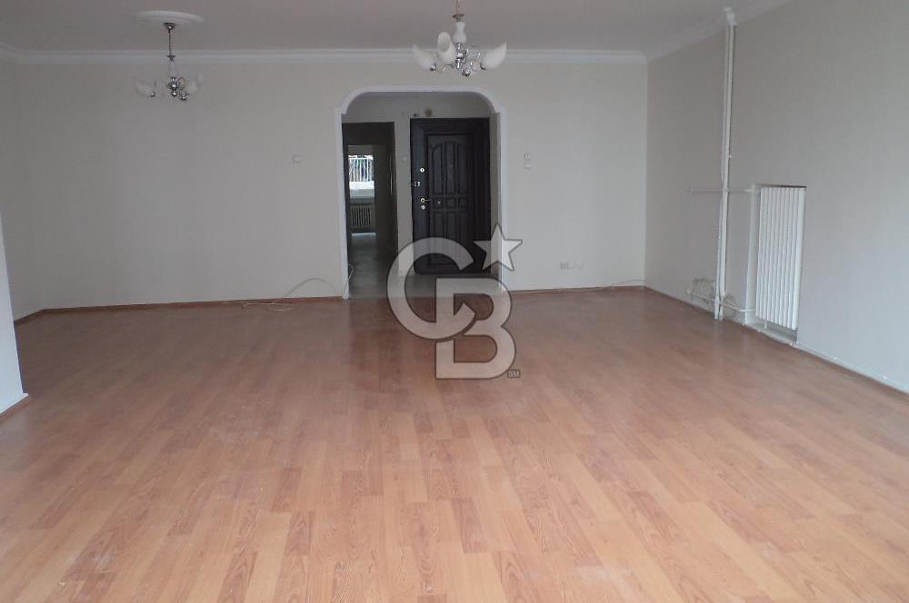 Karşıyaka Tersane de Asansörlü,Deniz gören Kiralık 3+1 Daire