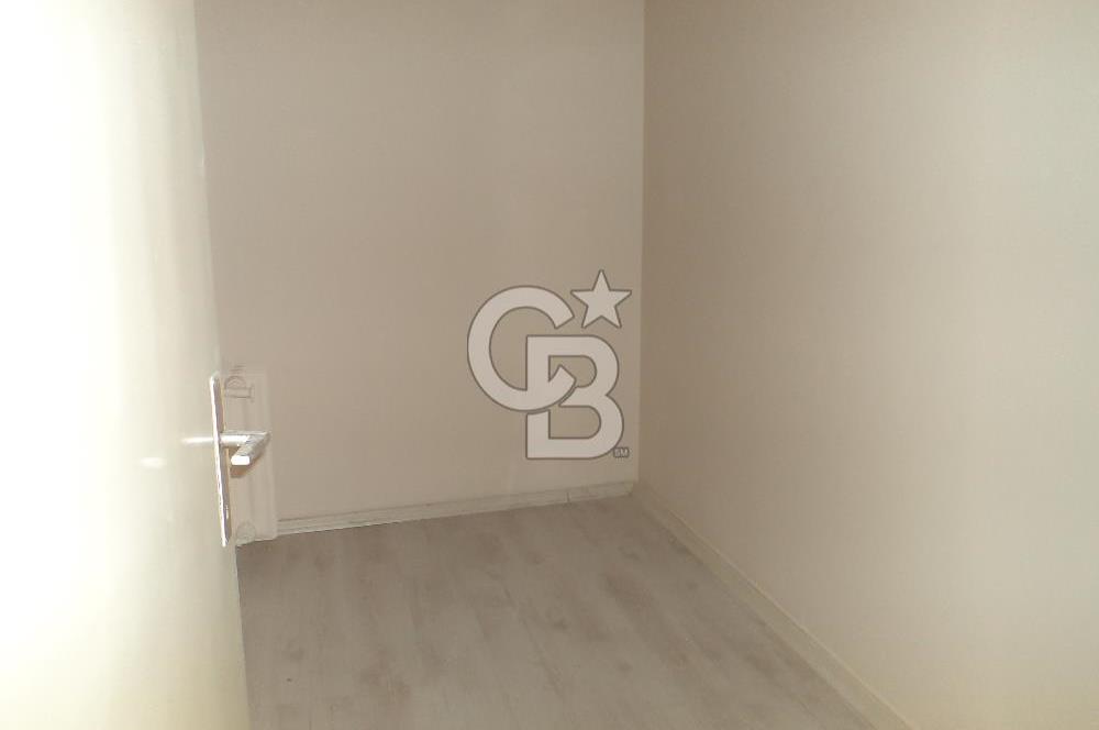 Karşıyaka Tersane de Asansörlü,Deniz gören Kiralık 3+1 Daire