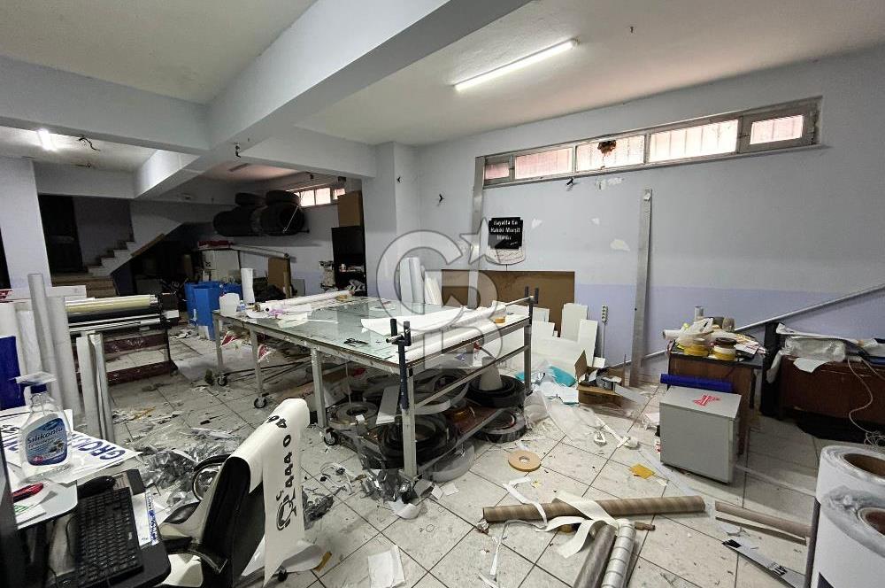 GAZİOSMANPAŞA'NIN KALBİNDE SANAYİN ARKASINDA 3 KATLI KÖŞE DÜKKAN