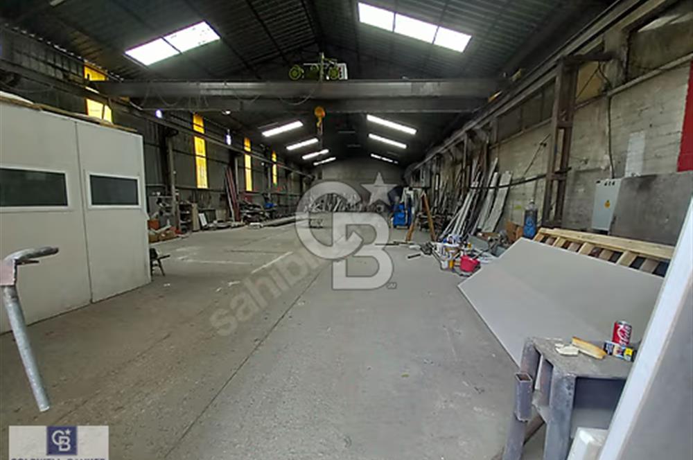 Y.MAHALLE YAKACIK da KİRALIK VİNÇLİ İŞYERİ.ÇOK AMAÇLI