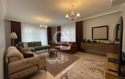 GÖLCÜK'TE MERKEZİ KONUMDA DENİZE ÇOK YAKIN SATILIK MÜSTAKİL EV