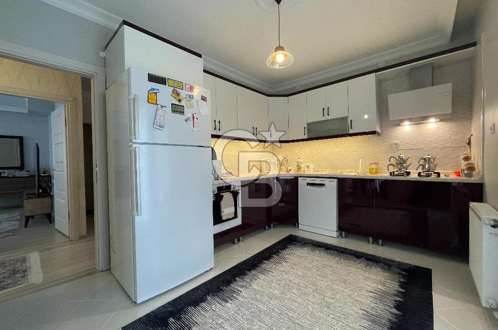 GÖLCÜK'TE MERKEZİ KONUMDA DENİZE ÇOK YAKIN SATILIK MÜSTAKİL EV