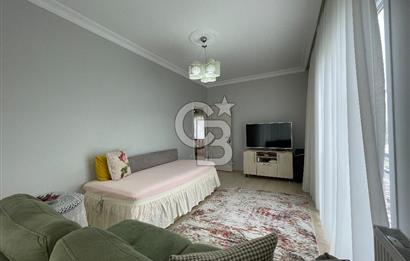 GÖLCÜK'TE MERKEZİ KONUMDA DENİZE ÇOK YAKIN SATILIK MÜSTAKİL EV