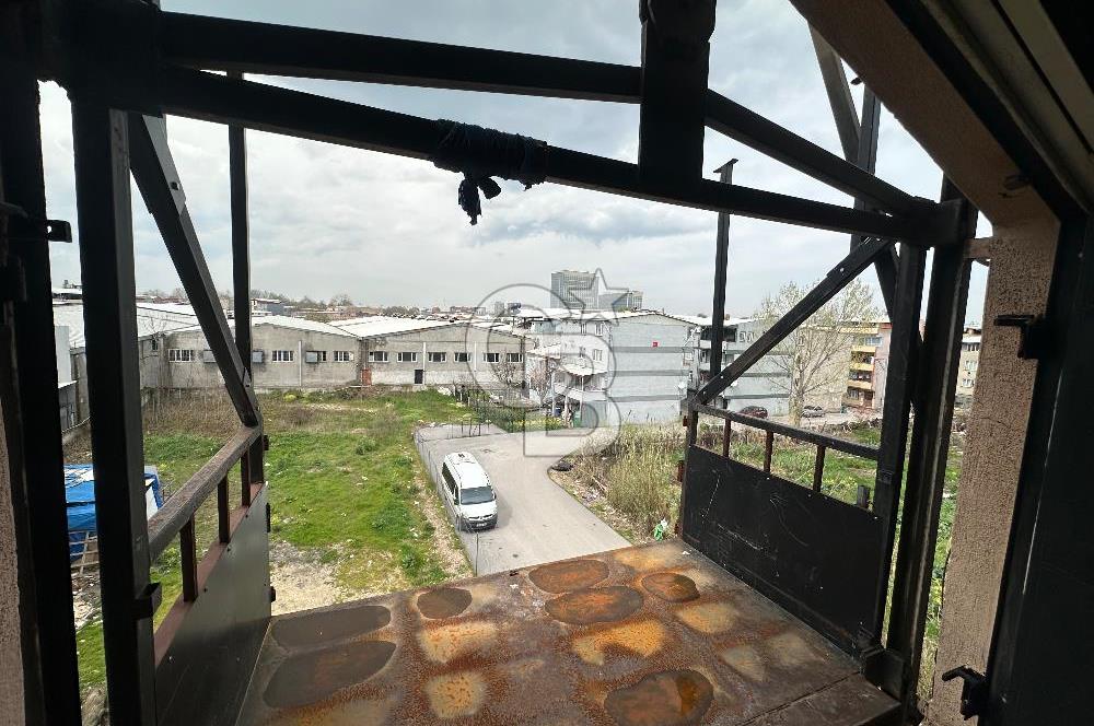 Küçük Balıklı Kiralık Fabrika 