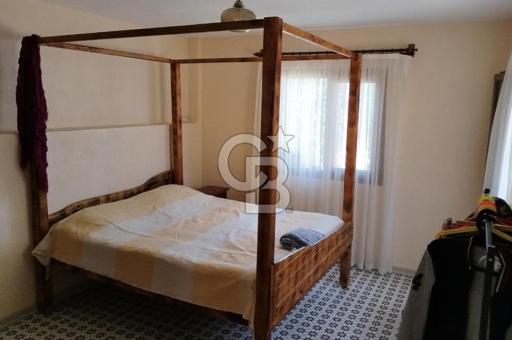 Seferihisar Gödence de 1422 m² Arsa İçinde 3+1 Villa