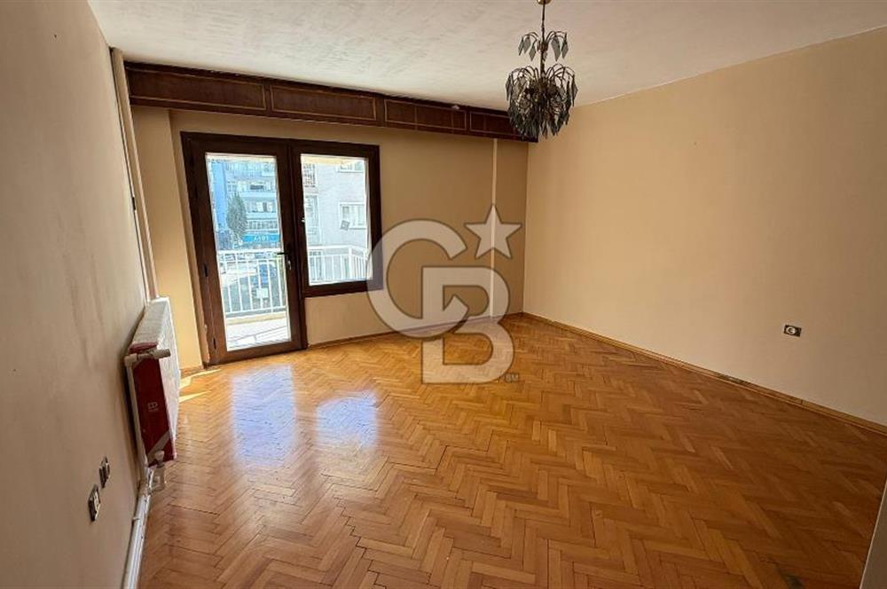 Smyrna'dan Cadde Üzeri Kiralık 4+1 Daire