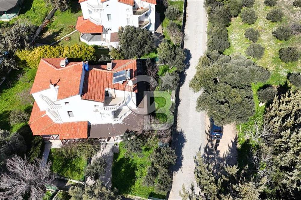 İzmir çeşme altınkum plajına yakın satılık 4+1 yazlık