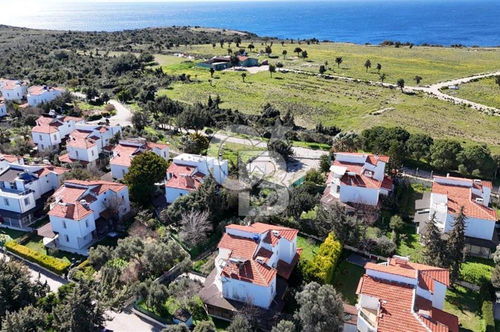 İzmir çeşme altınkum plajına yakın satılık 4+1 yazlık