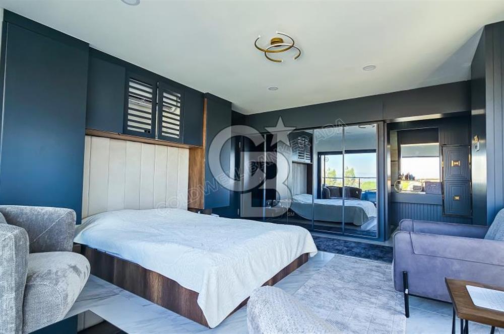 Kuşadası'nda Deniz Manzaralı, Ultra Lüks Kiralık 5+2 Villa