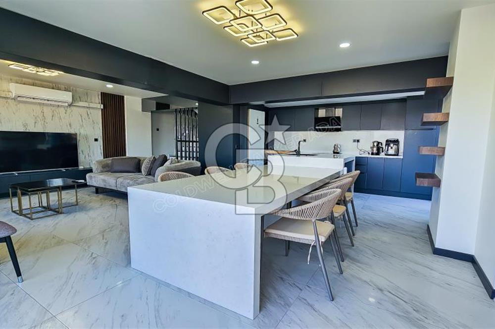 Kuşadası'nda Deniz Manzaralı, Ultra Lüks Kiralık 5+2 Villa