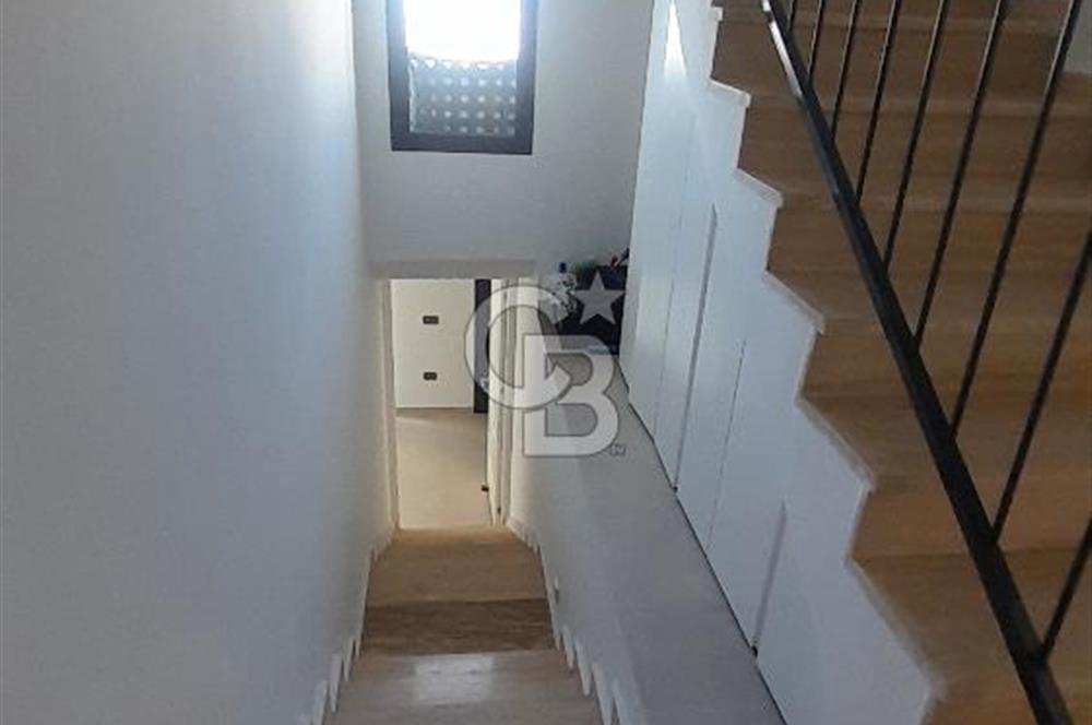 BODRUM GÜNDOĞAN'DA SATILIK TRİPLEKS VİLLA