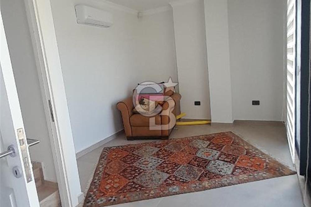 BODRUM GÜNDOĞAN'DA SATILIK TRİPLEKS VİLLA