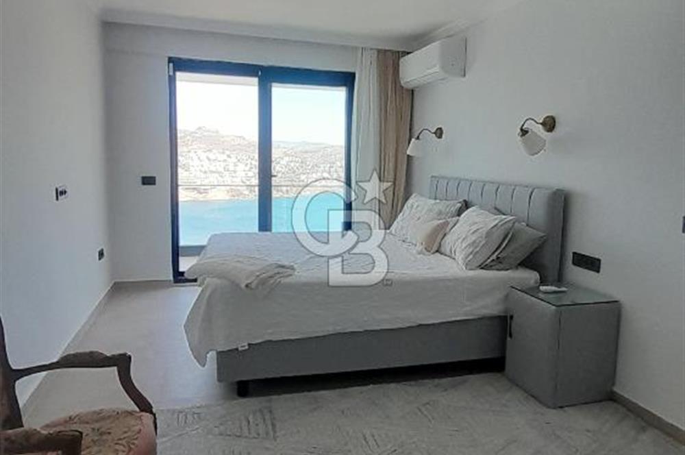 BODRUM GÜNDOĞAN'DA SATILIK TRİPLEKS VİLLA