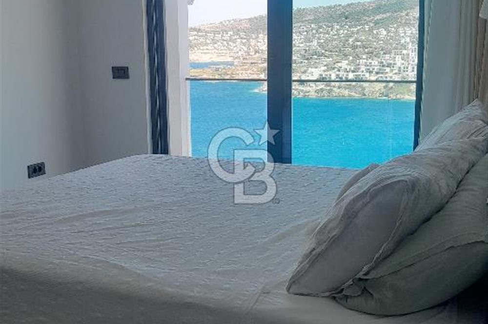 BODRUM GÜNDOĞAN'DA SATILIK TRİPLEKS VİLLA