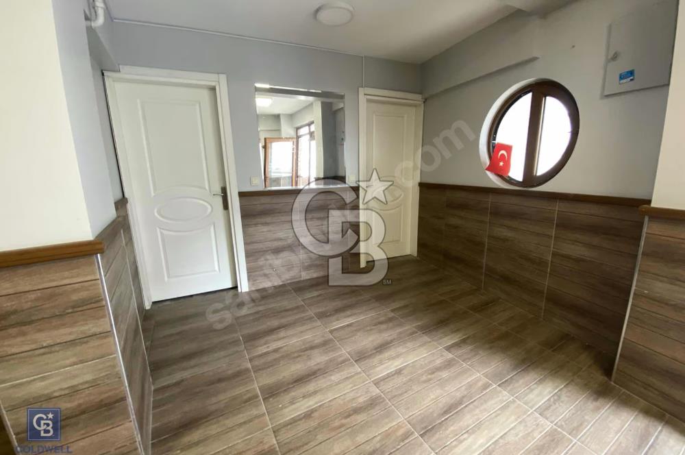 ÜSKÜDAR MERKEZDE 100M2 KİRALIK DÜKKAN