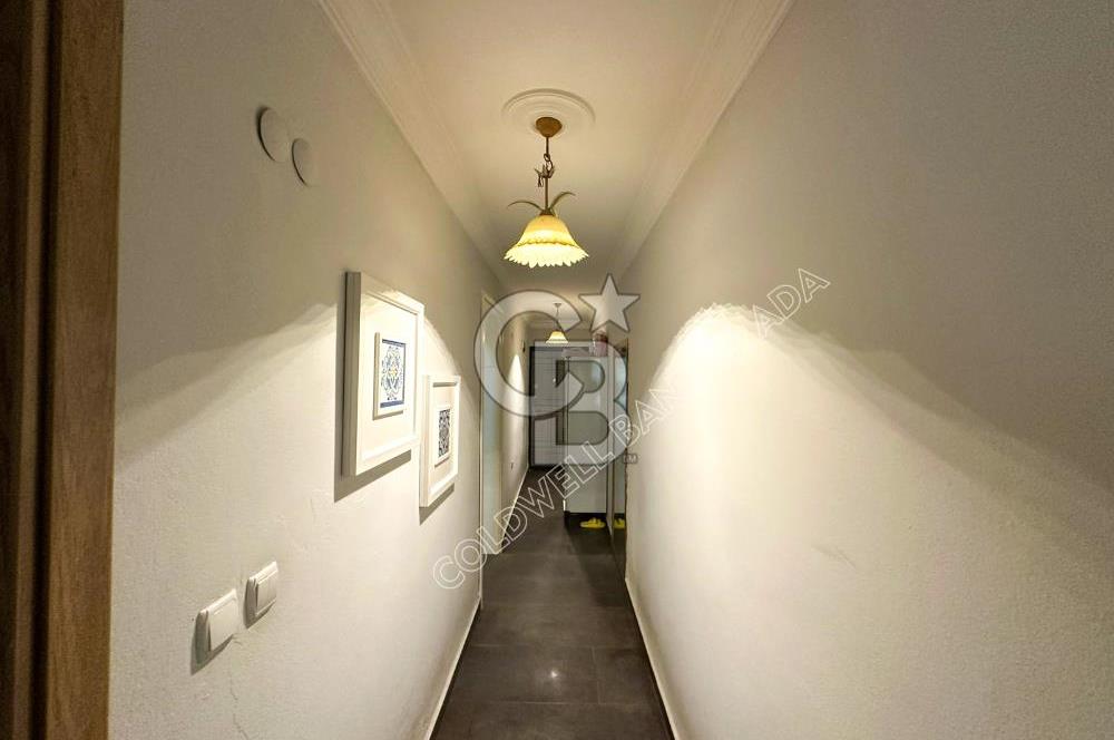 Kuşadası Marina'da Satılık 3+1 Daire - Denize Yakın, Havuzlu