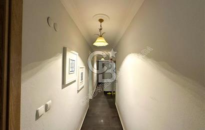 Kuşadası Marina'da Satılık 3+1 Daire - Denize Yakın, Havuzlu