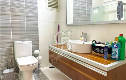 Kuşadası Marina'da Satılık 3+1 Daire - Denize Yakın, Havuzlu