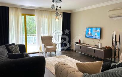 Kuşadası Marina'da Satılık 3+1 Daire - Denize Yakın, Havuzlu