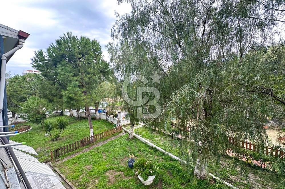 Kuşadası Marina'da Satılık 3+1 Daire - Denize Yakın, Havuzlu