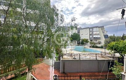 Kuşadası Marina'da Satılık 3+1 Daire - Denize Yakın, Havuzlu