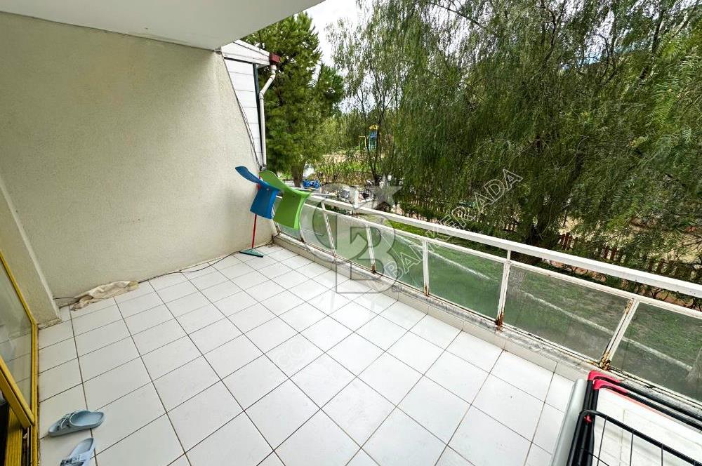 Kuşadası Marina'da Satılık 3+1 Daire - Denize Yakın, Havuzlu