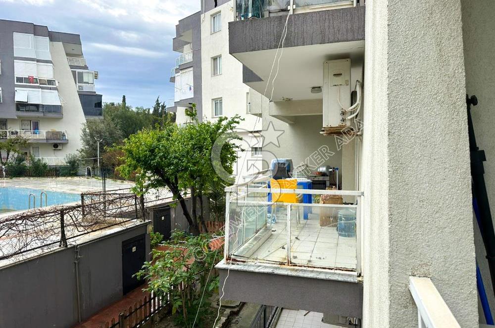 Kuşadası Marina'da Satılık 3+1 Daire - Denize Yakın, Havuzlu