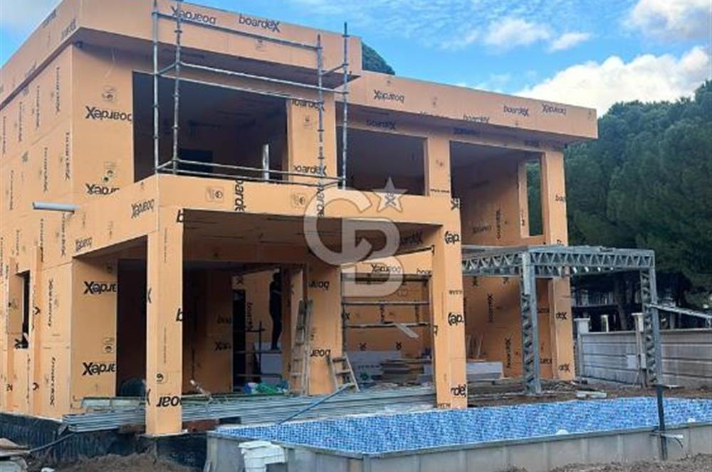 KÜNER'DE 6+1 YATIRIM FIRSATI VİLLA