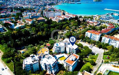 Kuşadası Marina'da Satılık 3+1 Daire - Denize Yakın, Havuzlu