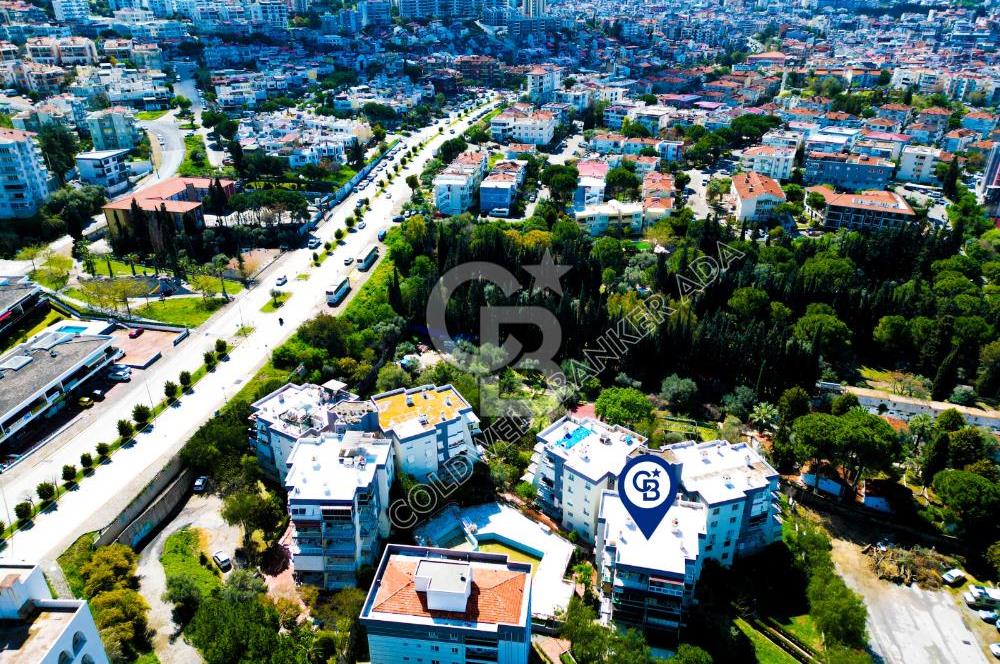 Kuşadası Marina'da Satılık 3+1 Daire - Denize Yakın, Havuzlu