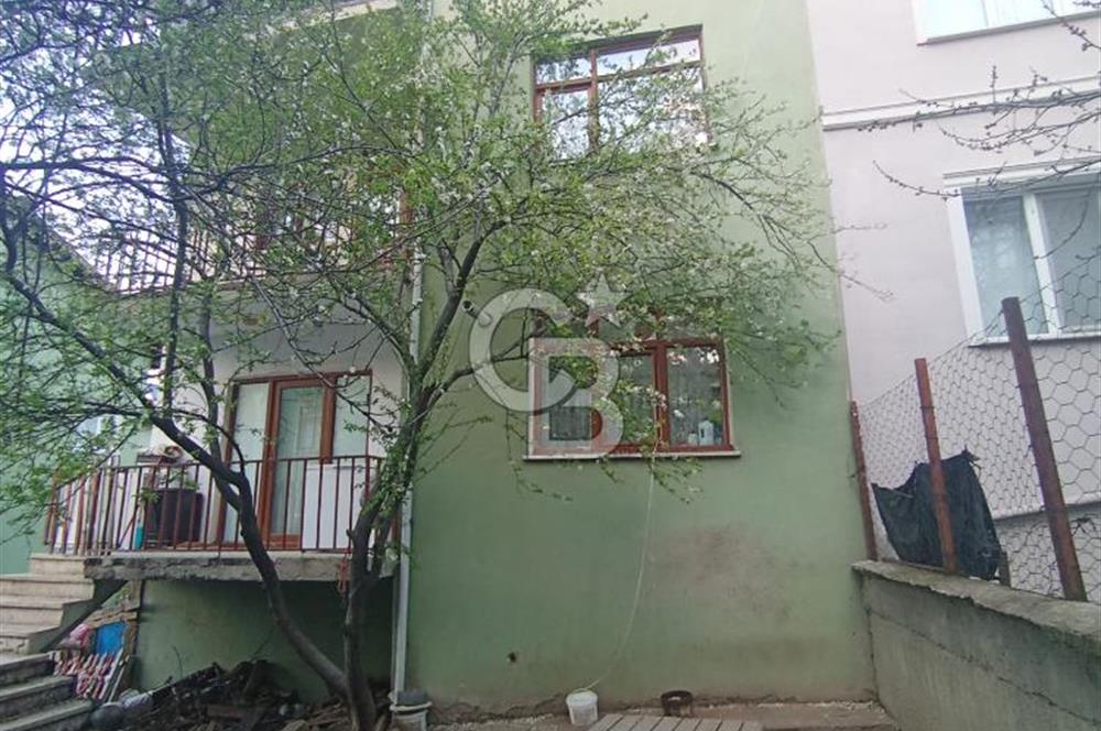 Kuzeykent'te Köşe Parsel 3 Katlı İkiz Villa Acil Satılık