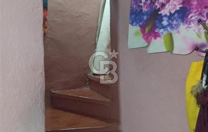 Kuzeykent'te Köşe Parsel 3 Katlı İkiz Villa Acil Satılık