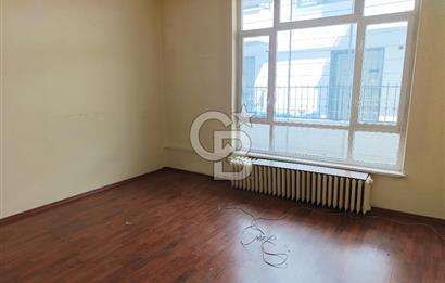 Abay Kunanbay Giriş kat 4+1 Kiralık Daire 