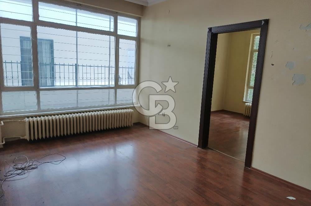 Abay Kunanbay Giriş kat 4+1 Kiralık Daire 