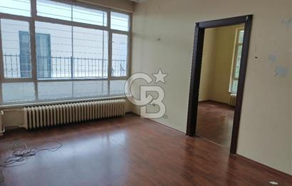 Abay Kunanbay Giriş kat 4+1 Kiralık Daire 