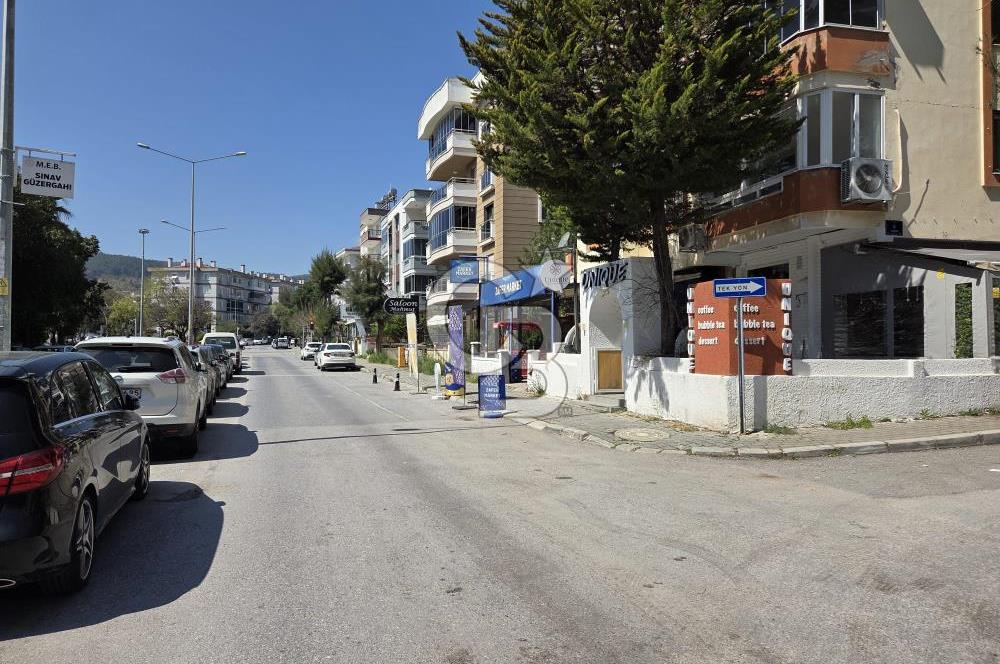 Gaziemir Atıfbey'de Devren Kiralık Tam Donanımlı Cafe